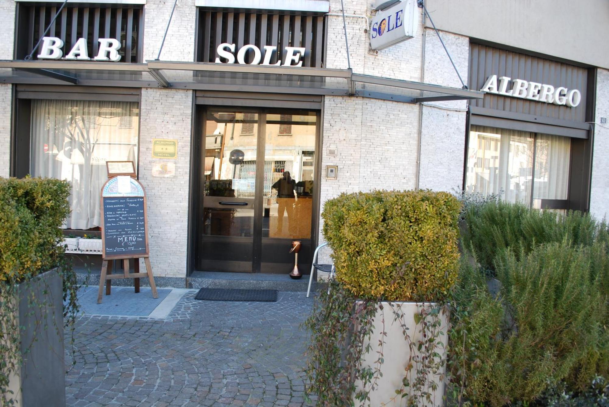 Albergo Sole Mariano Comense Exterior foto