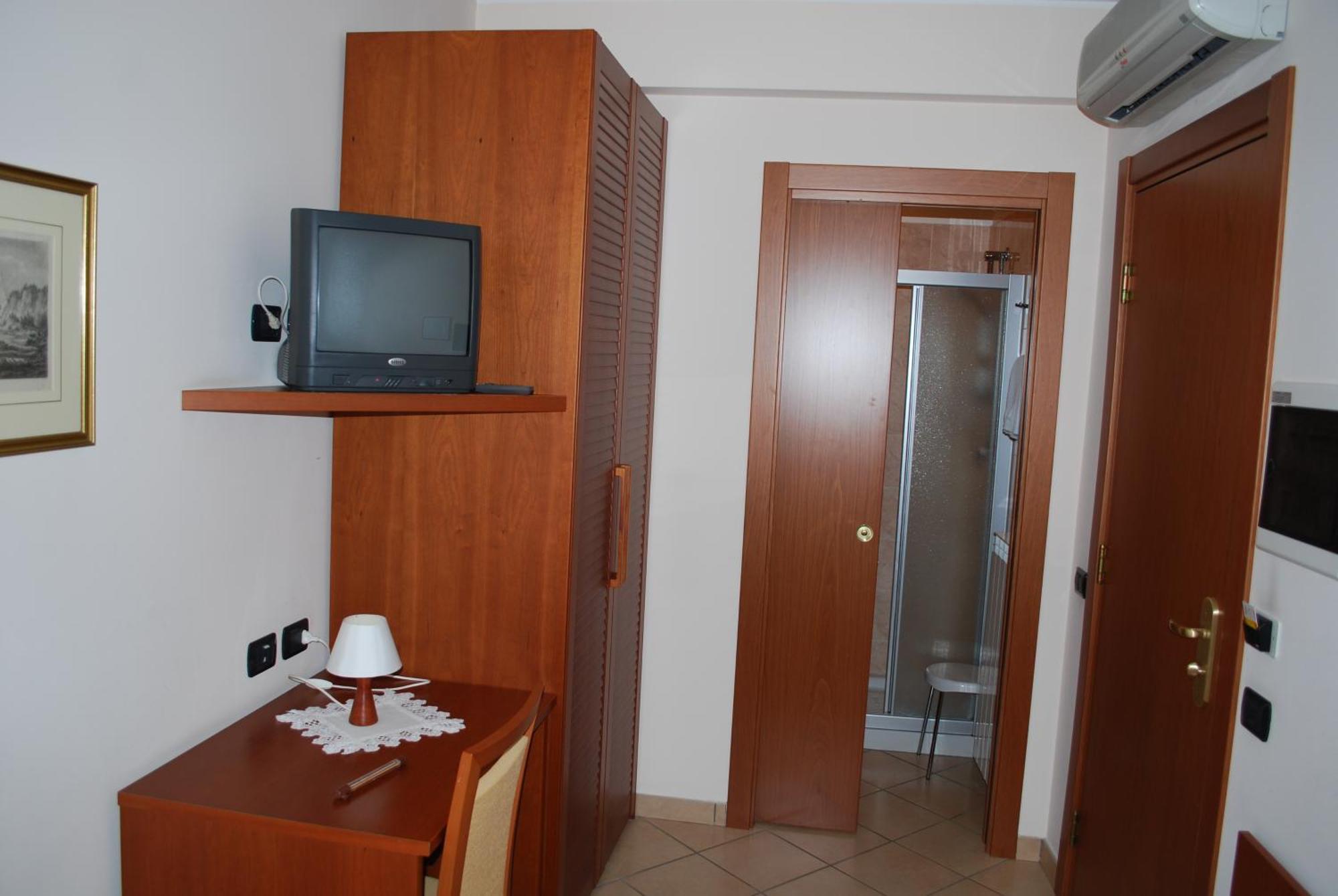 Albergo Sole Mariano Comense Exterior foto