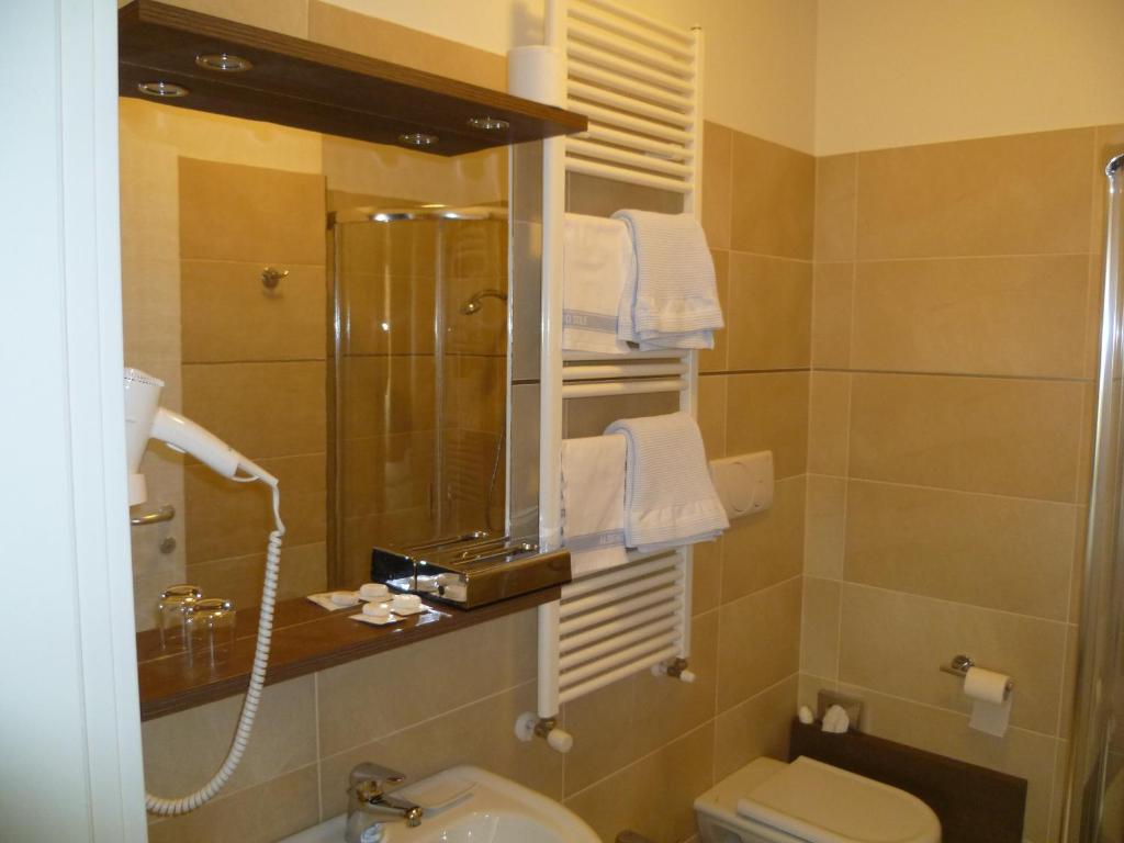 Albergo Sole Mariano Comense Quarto foto