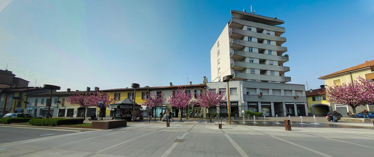 Albergo Sole Mariano Comense Exterior foto